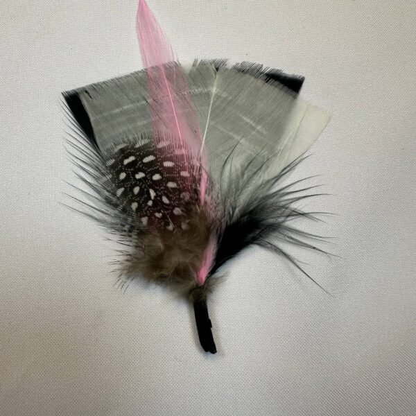 Adorno de Plumas "Acento Rosa"