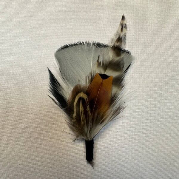 Adorno de Plumas "Refugio del Faisán"