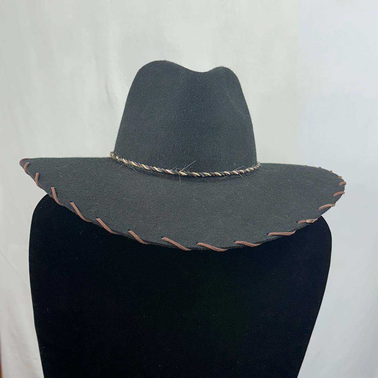 Sombrero "Noche de Cuero"